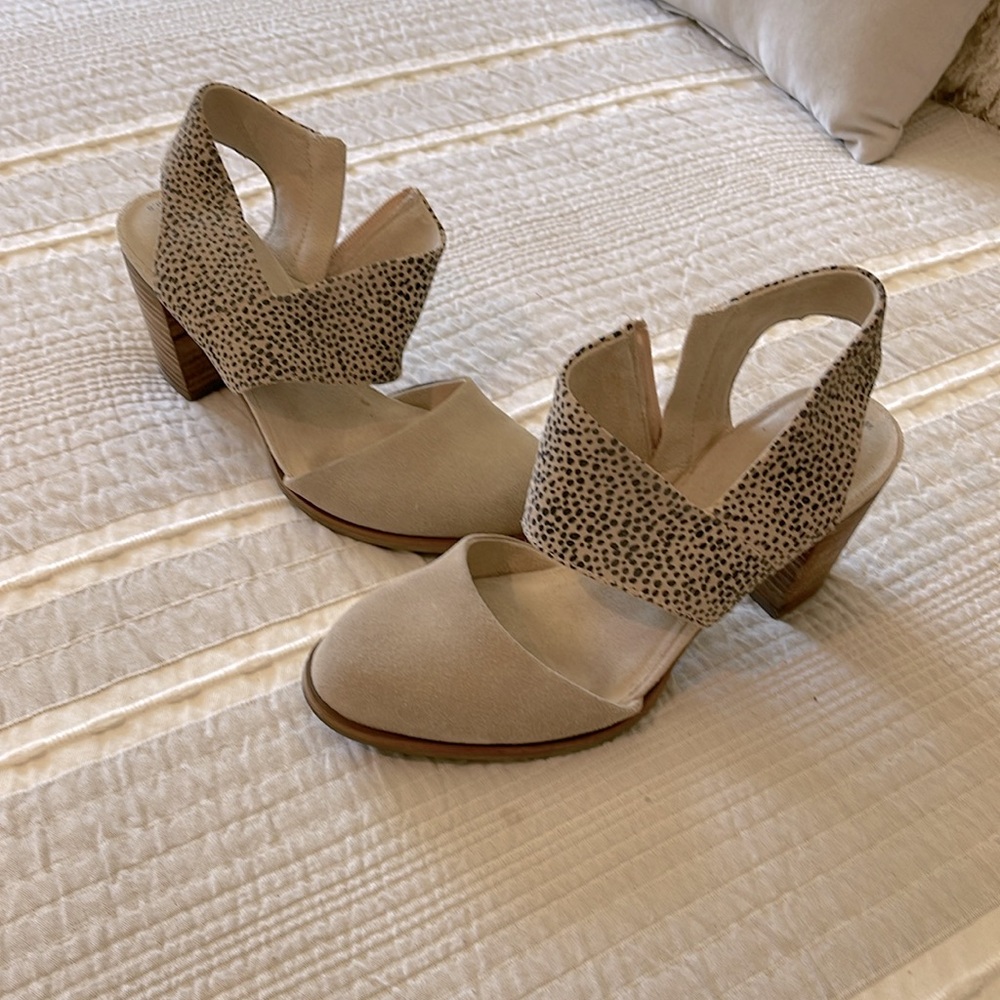 TOMS comfy chunky heels